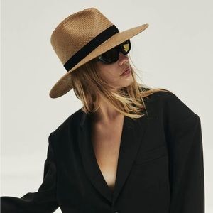 Janessa Leone michon hat size small